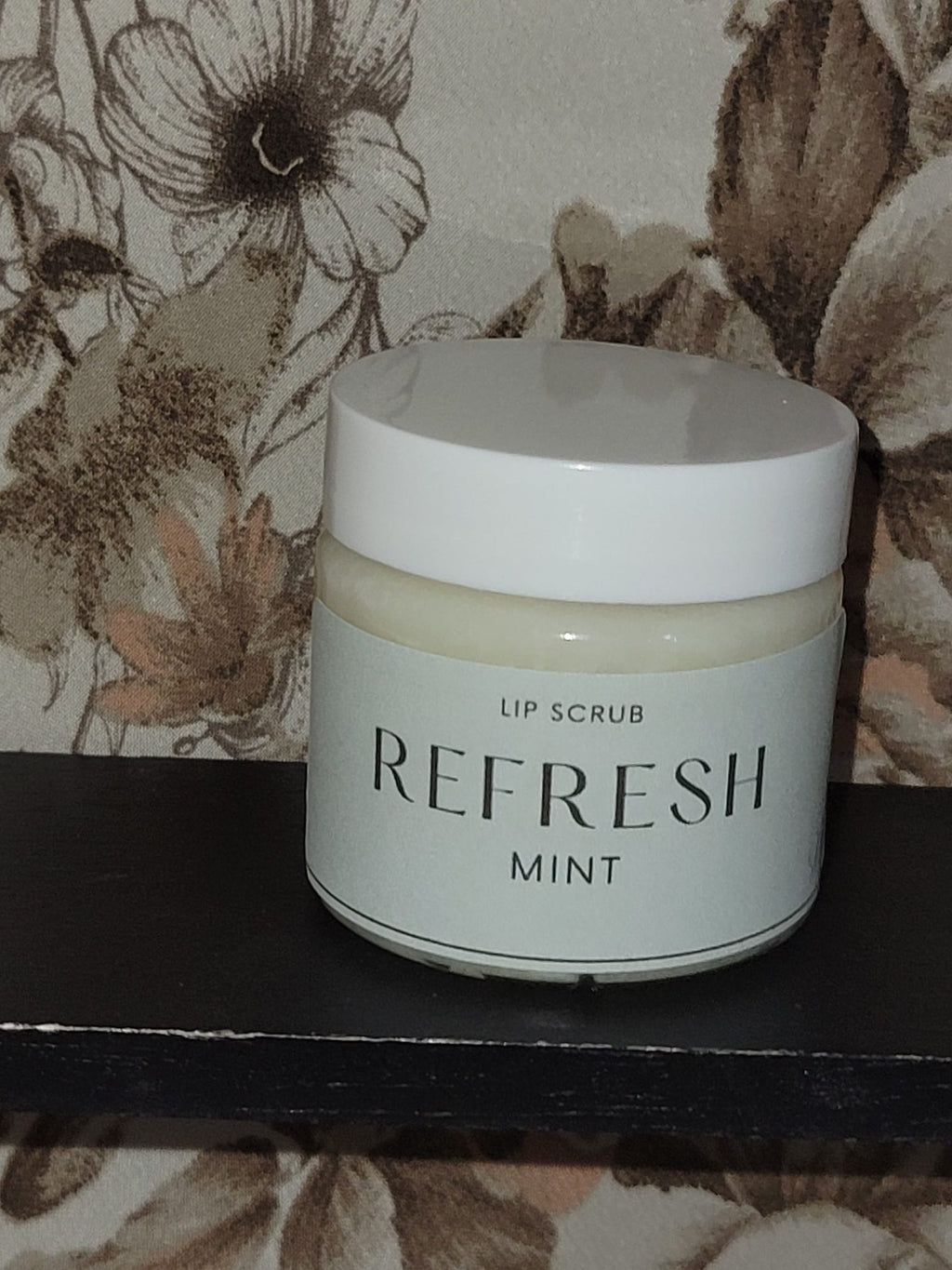 Moisturizing Lip Scrub