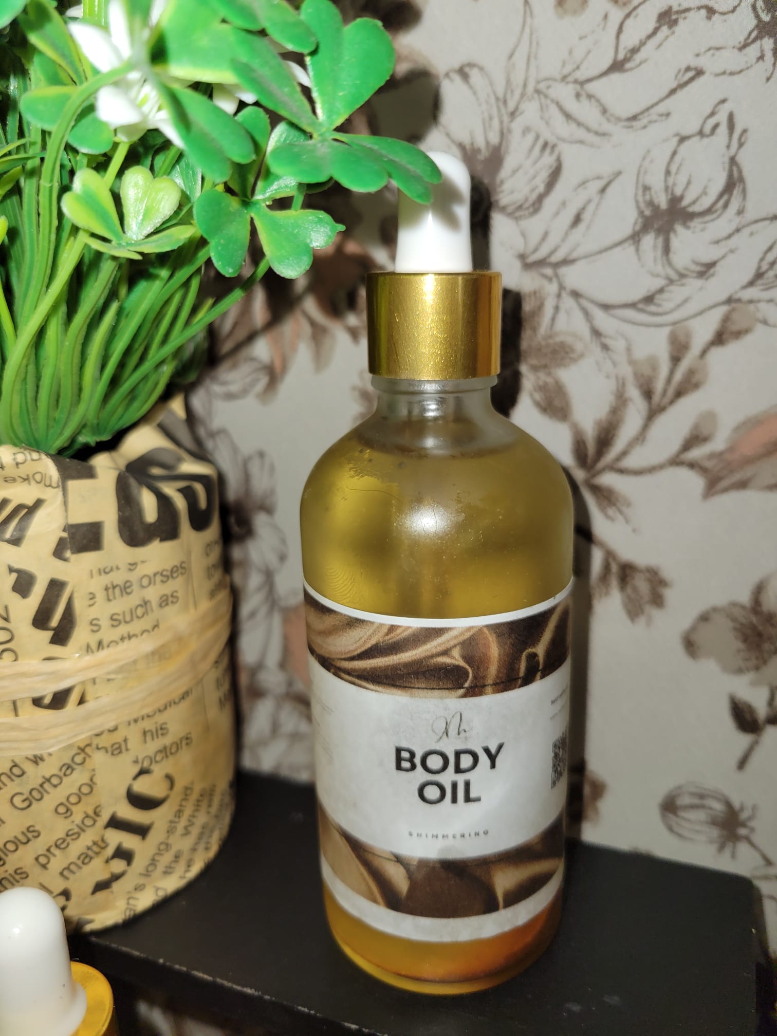 Shimmering Body Oil & Lotion